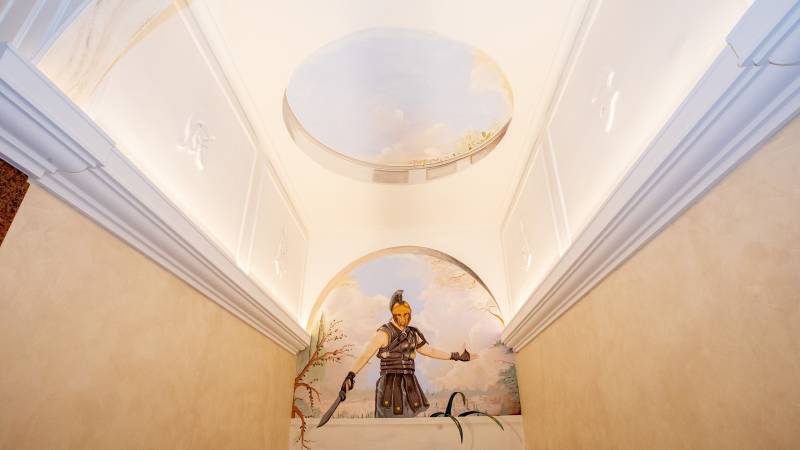 Lobby--gladiator--detail---Hotel-Maximus-Roma
